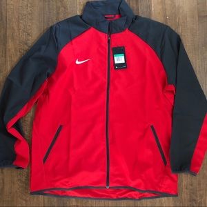 NWT Nike men’s training zip up